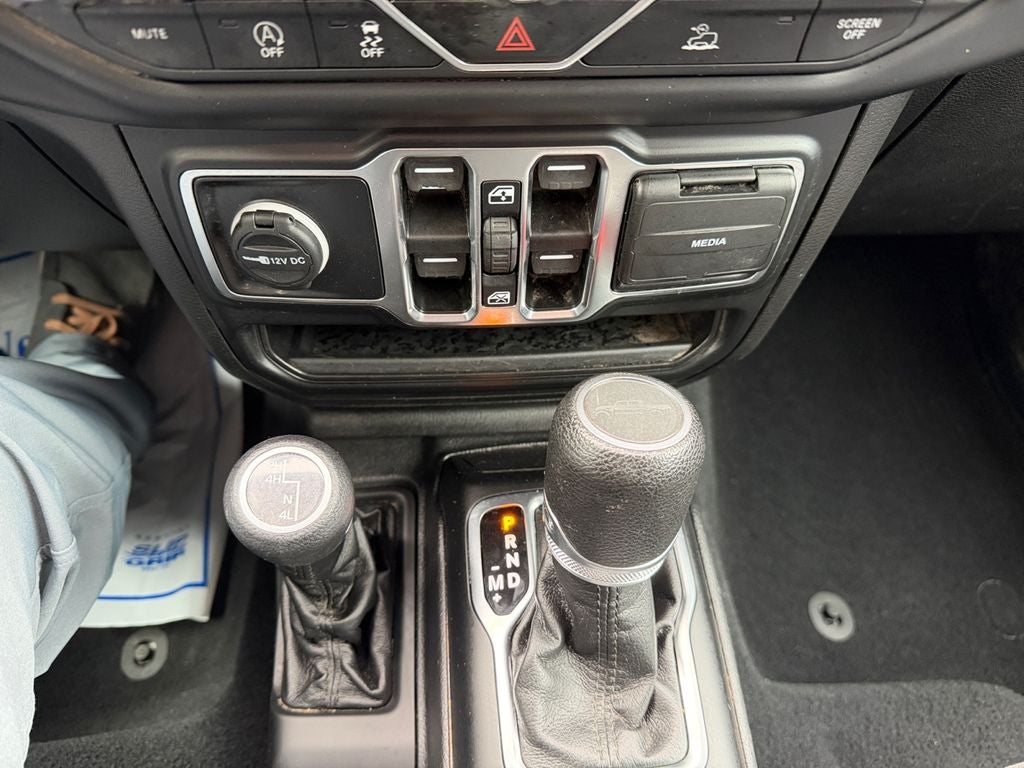 2022 Jeep Gladiator Sport S