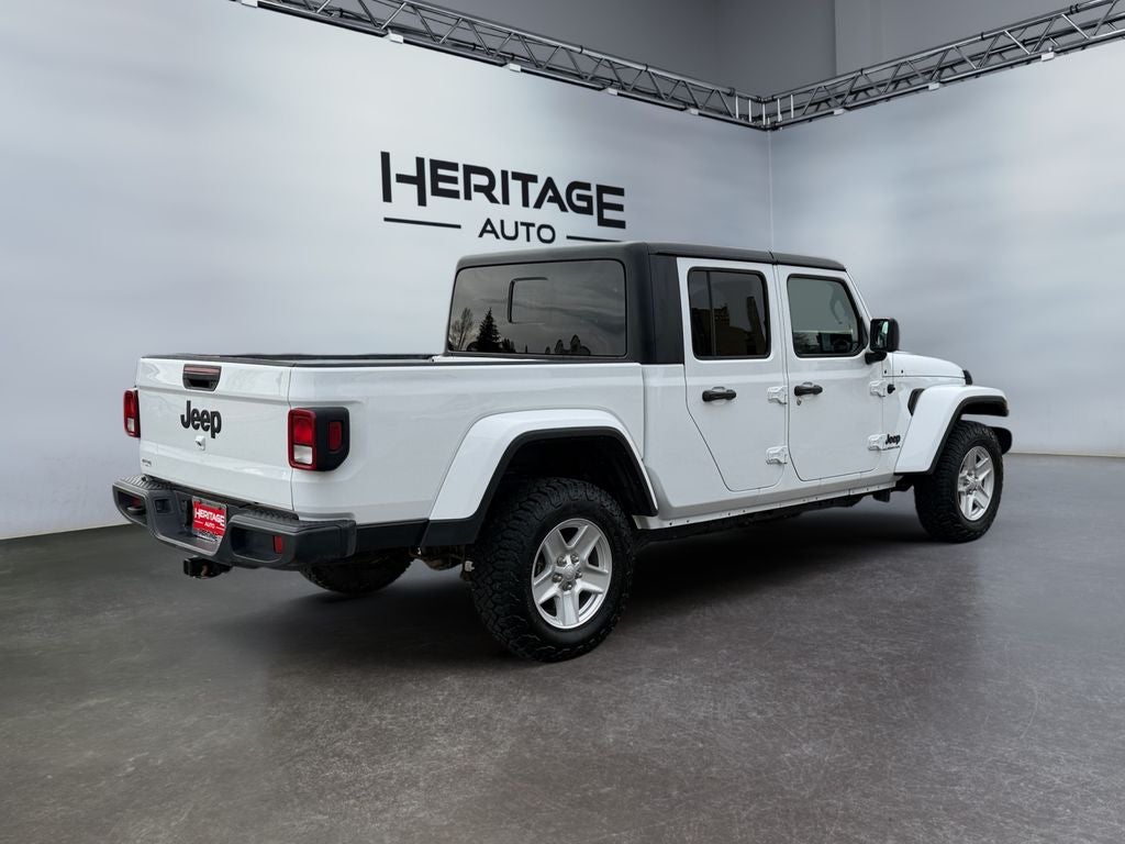 2022 Jeep Gladiator Sport S