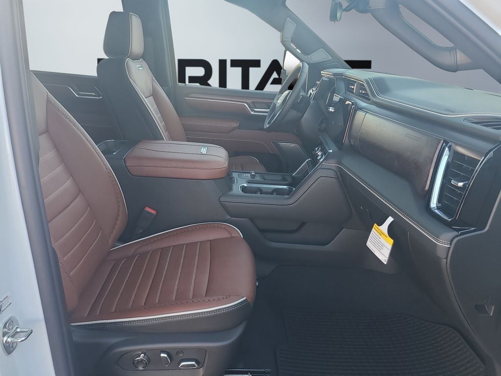 2026 GMC Sierra 3500 HD Denali Ultimate DRW