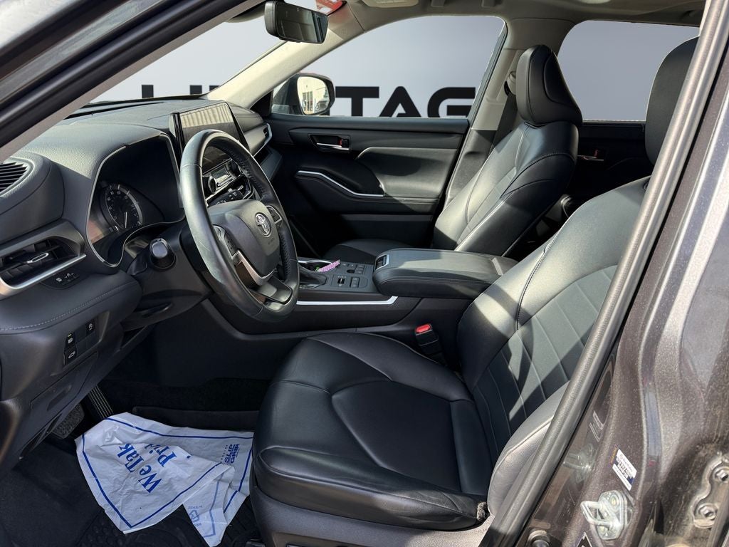 2023 Toyota Highlander L
