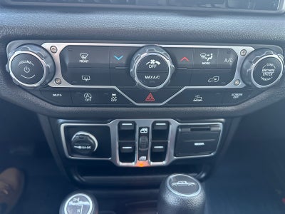 2025 Jeep Gladiator Nighthawk