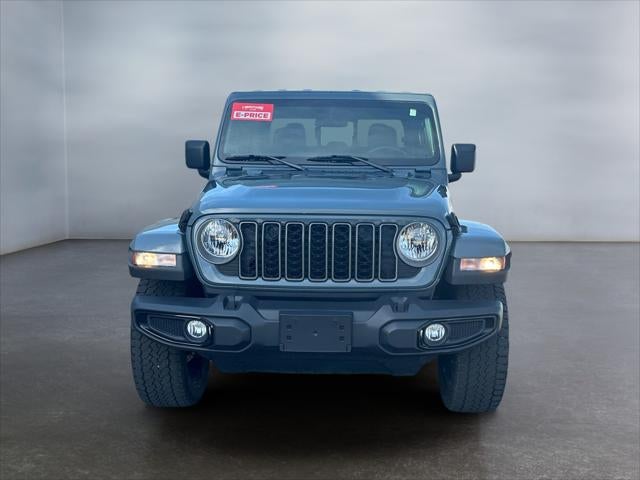 2025 Jeep Gladiator Nighthawk