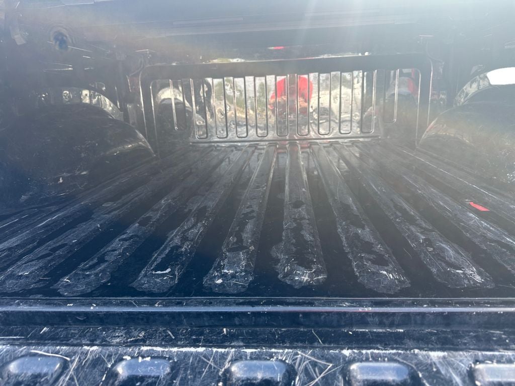 2020 RAM 1500 Laramie Crew Cab 4x4 5'7' Box