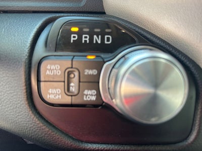 2020 RAM 1500 Laramie Crew Cab 4x4 5'7' Box