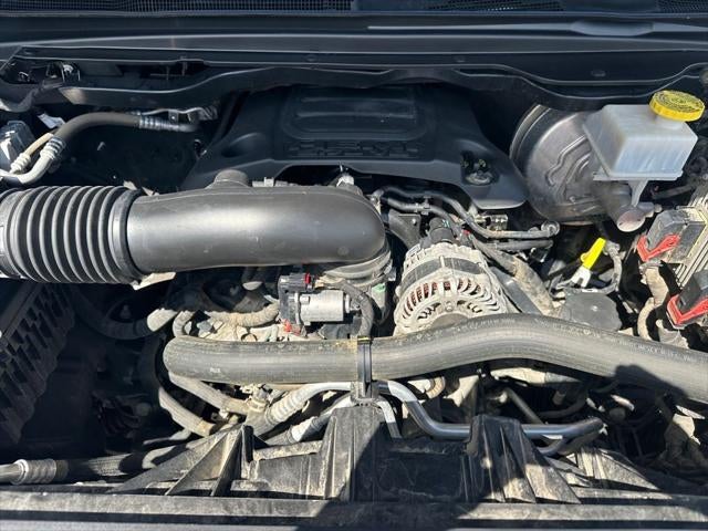 2020 RAM 1500 Laramie Crew Cab 4x4 5'7' Box