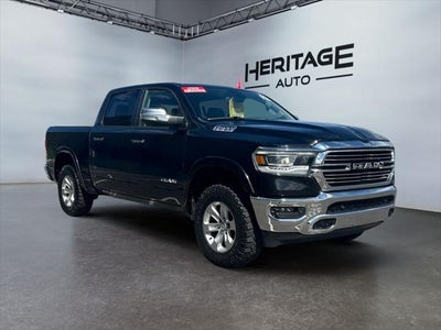 2020 RAM 1500 Laramie Crew Cab 4x4 5'7' Box