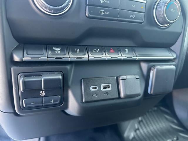 2024 Chevrolet Silverado 3500HD 4WD Crew Cab Long Bed Work Truck