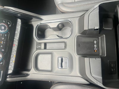 2025 GMC Sierra 2500HD 4WD Crew Cab Standard Bed AT4