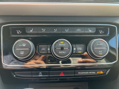 2022 Volkswagen Atlas Cross Sport 3.6L V6 SEL R-Line