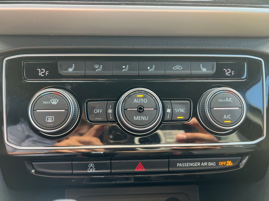 2022 Volkswagen Atlas Cross Sport 3.6L V6 SEL R-Line