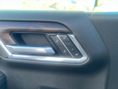 2025 GMC Sierra 1500 4WD Crew Cab Short Box SLT