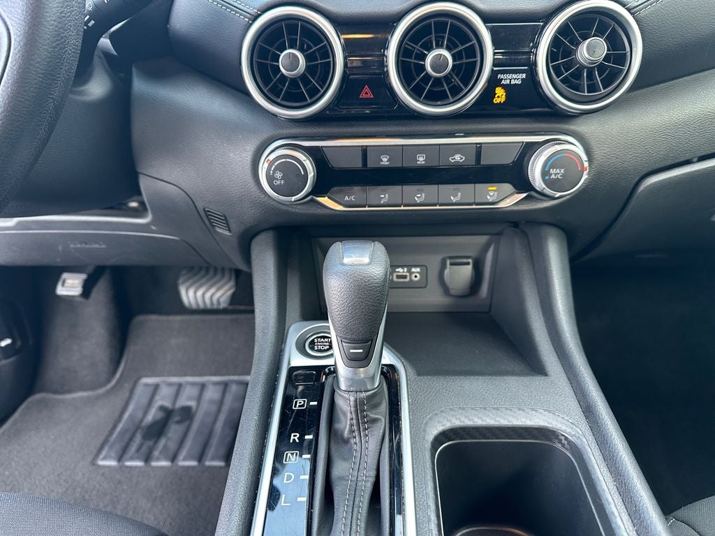 2024 Nissan Sentra SV Xtronic CVT