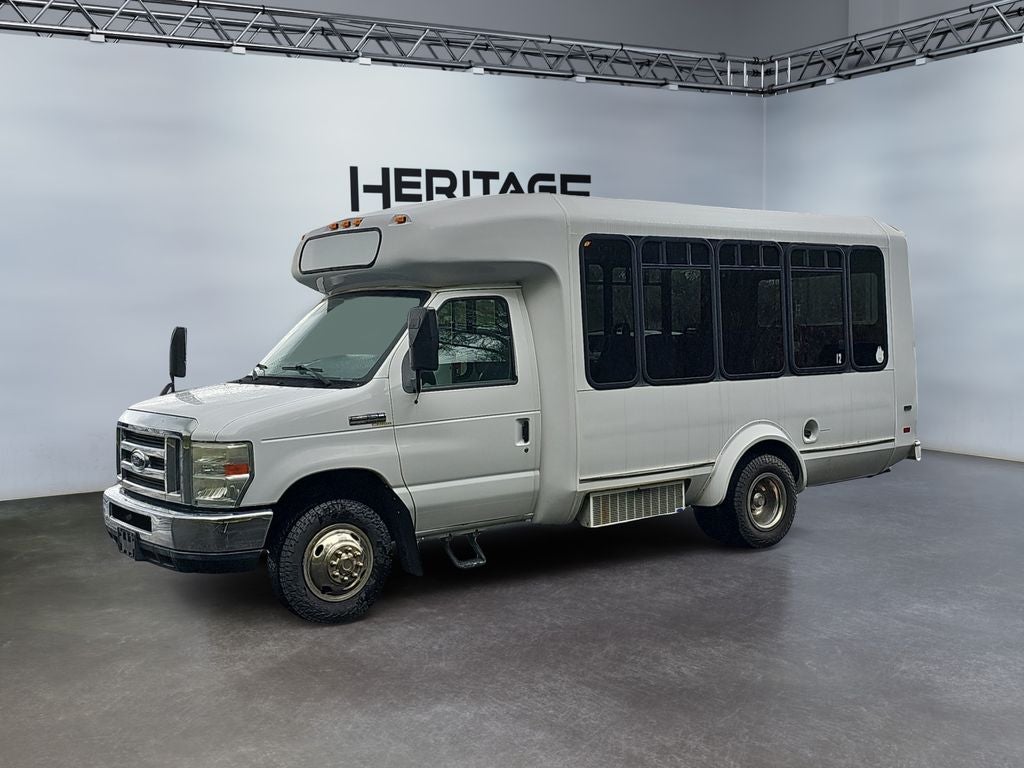 2011 Ford E-350 Cutaway Base