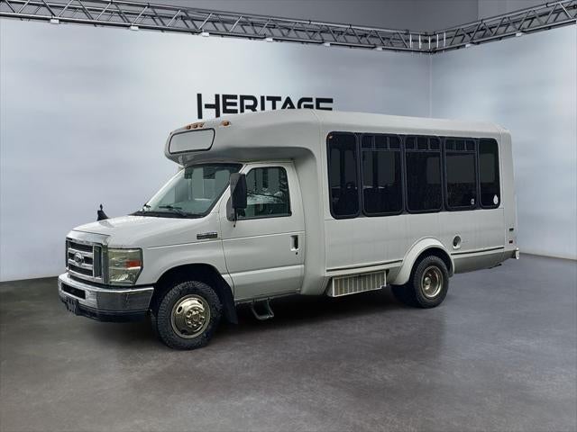 2011 Ford E-350 Cutaway Base