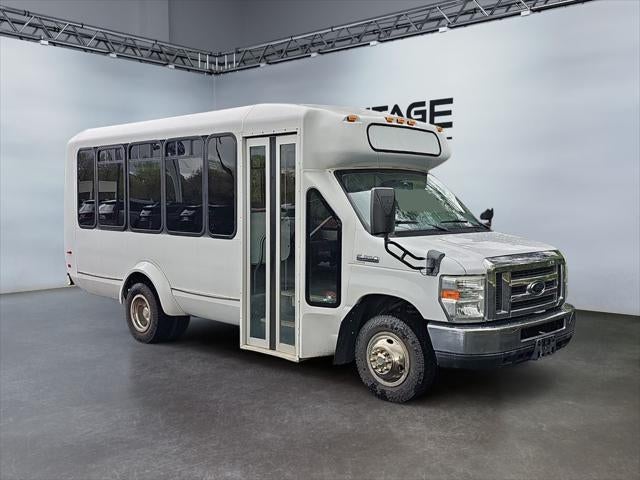 2011 Ford E-350 Cutaway Base