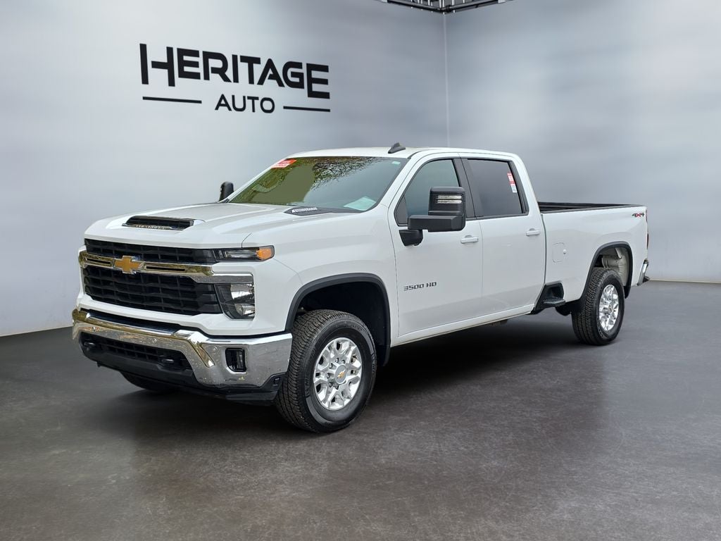 2025 Chevrolet Silverado 3500HD 4WD Crew Cab Long Bed LT