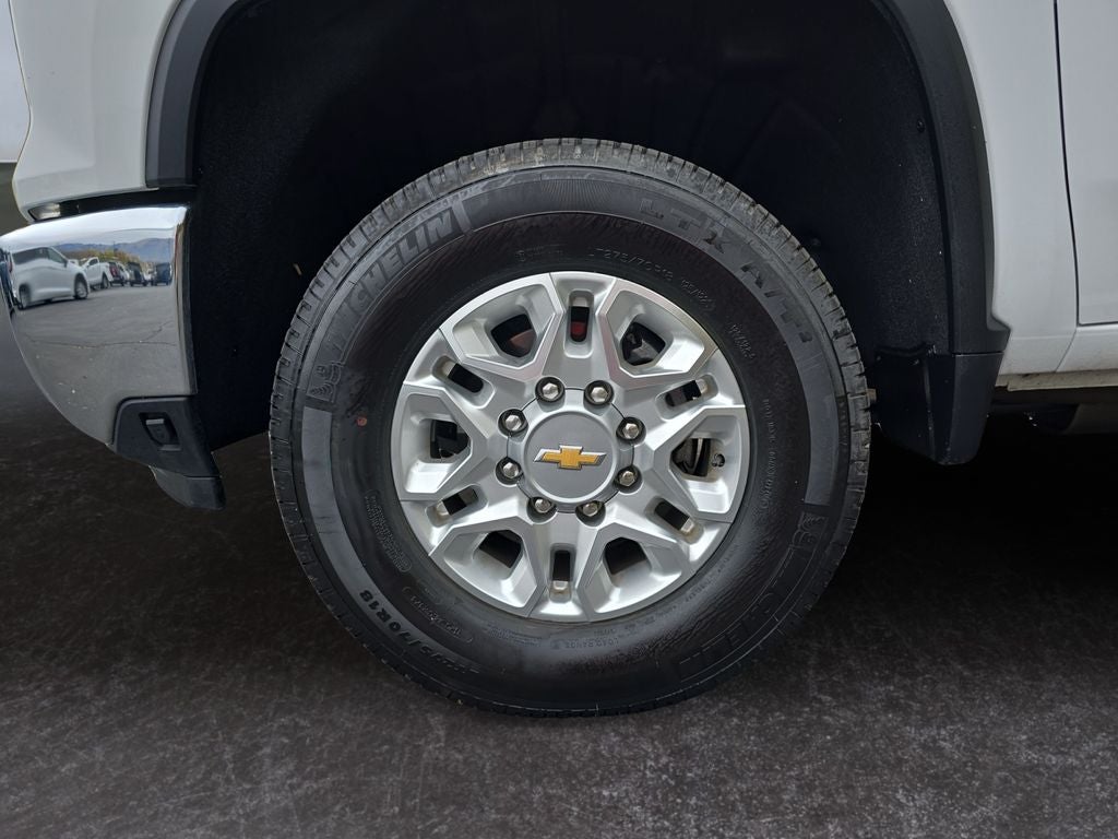 2025 Chevrolet Silverado 3500HD 4WD Crew Cab Long Bed LT