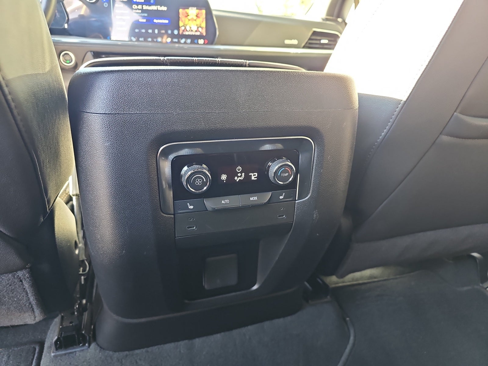 2025 Chevrolet Suburban 4WD High Country