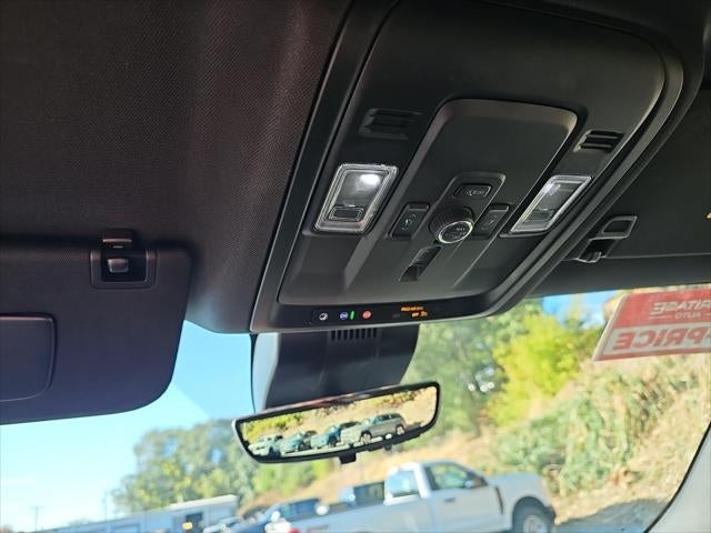 2025 Chevrolet Suburban 4WD High Country