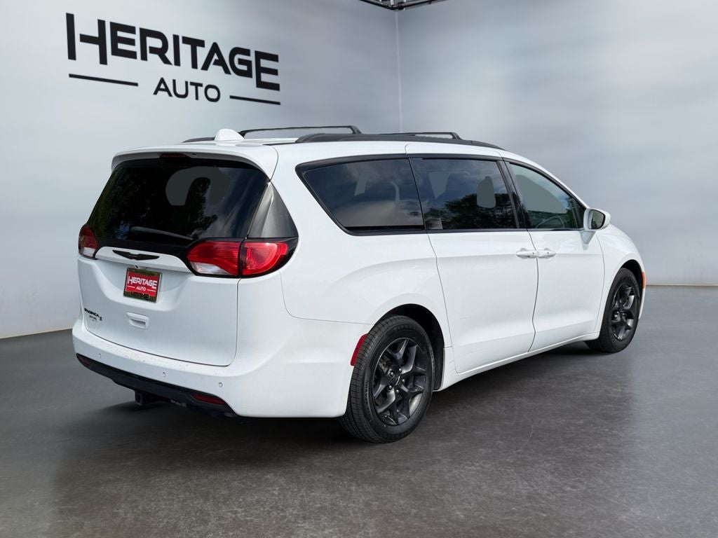 2018 Chrysler Pacifica Touring L Plus