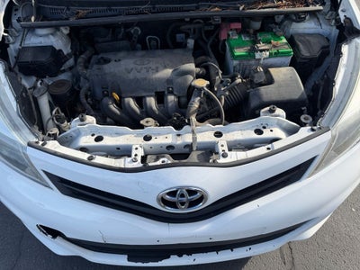 2012 Toyota Yaris L
