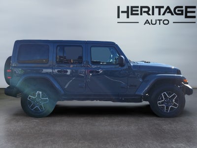 2026 Jeep Wrangler 4-Door Sahara 4x4