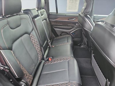 2023 Jeep Grand Cherokee Summit 4x4