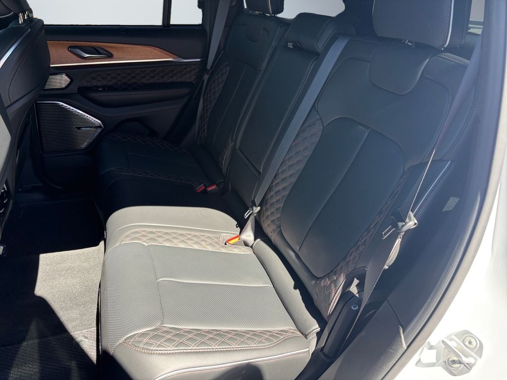 2025 Jeep Grand Cherokee Summit Reserve 4x4