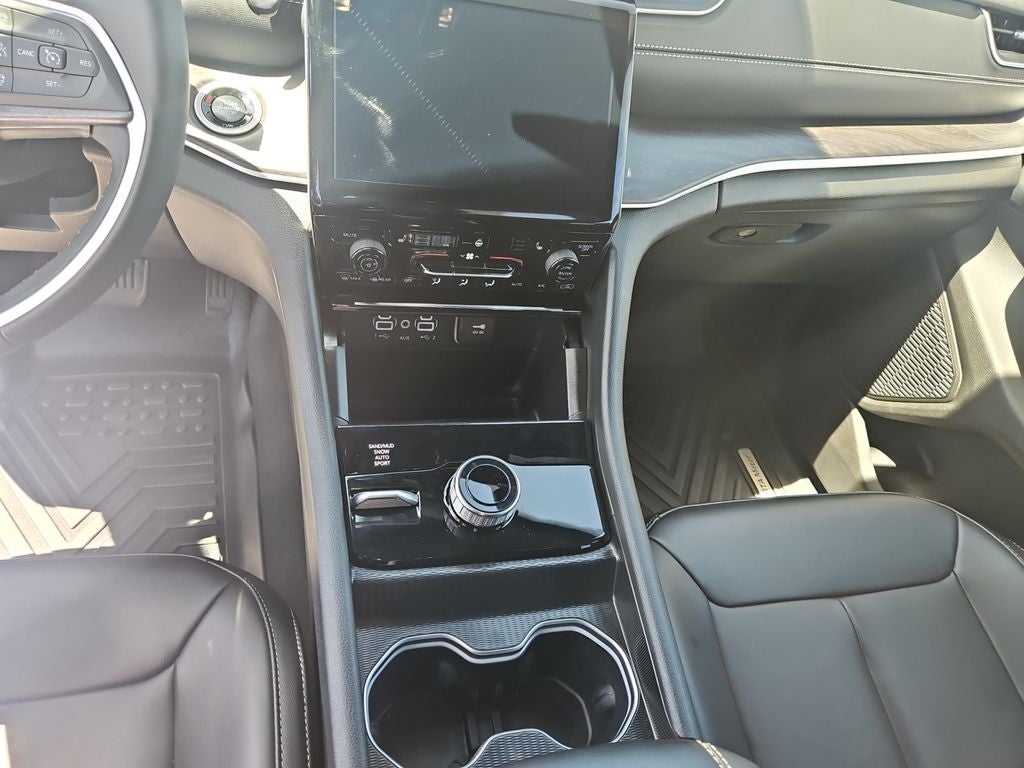 2025 Jeep Grand Cherokee L Limited 4x4