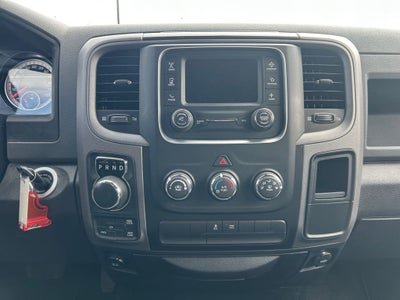 2017 RAM 1500 Express Crew Cab 4x4 5'7' Box