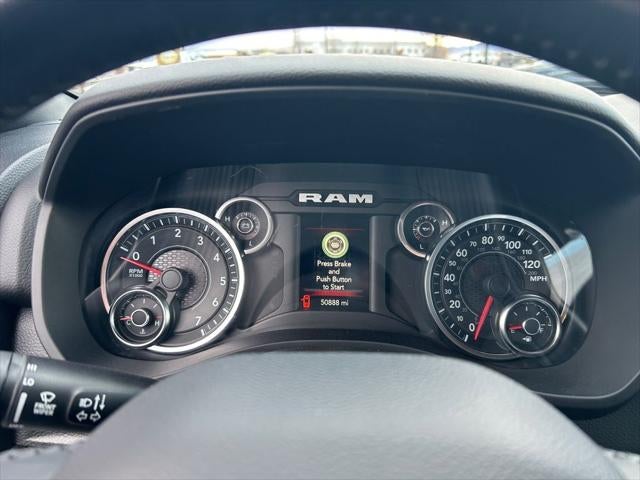 2022 RAM 1500 Lone Star Quad Cab 4x4 6'4' Box