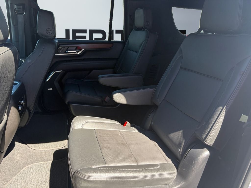 2025 GMC Yukon XL 4WD Denali