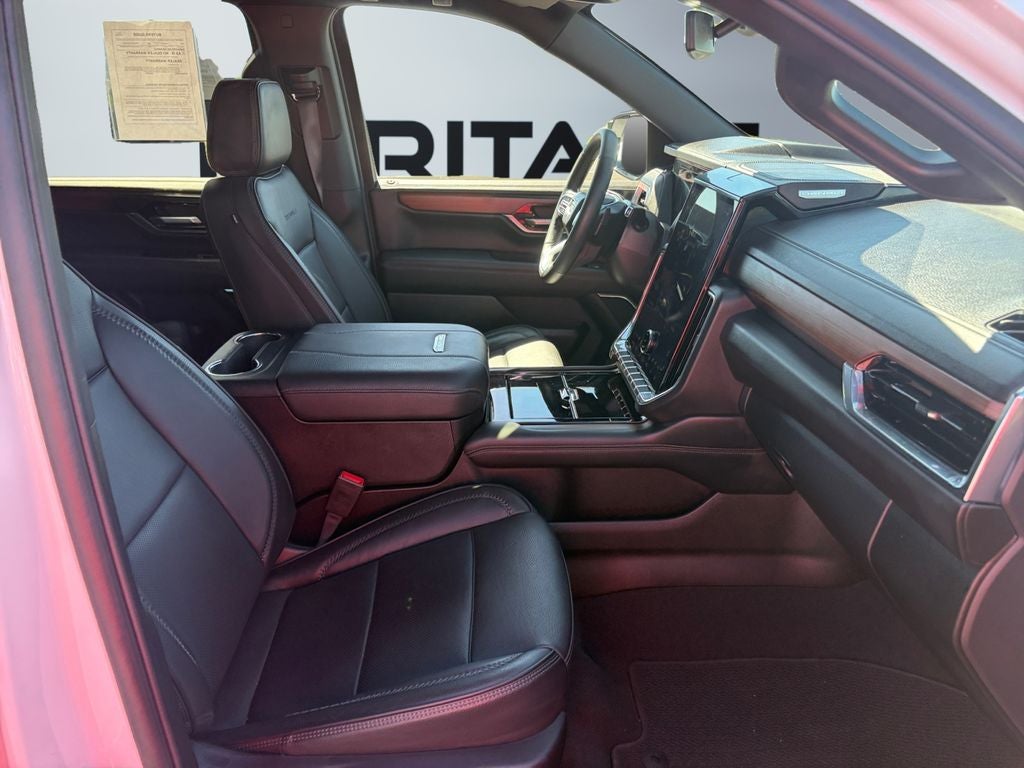 2025 GMC Yukon XL 4WD Denali