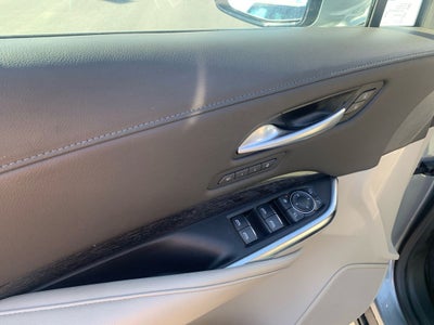 2023 Cadillac XT4 AWD Premium Luxury