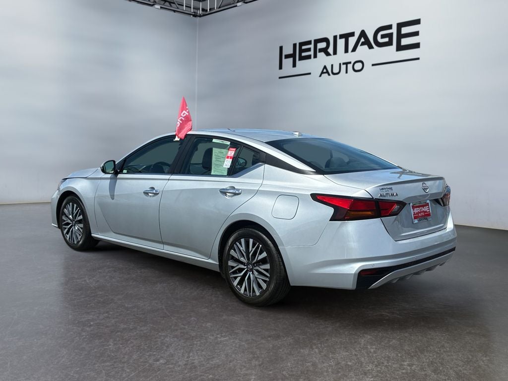 2023 Nissan Altima SV FWD