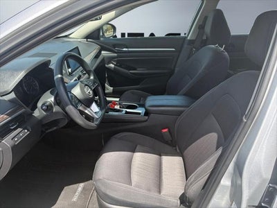 2023 Nissan Altima SV FWD