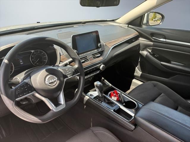 2023 Nissan Altima SV FWD