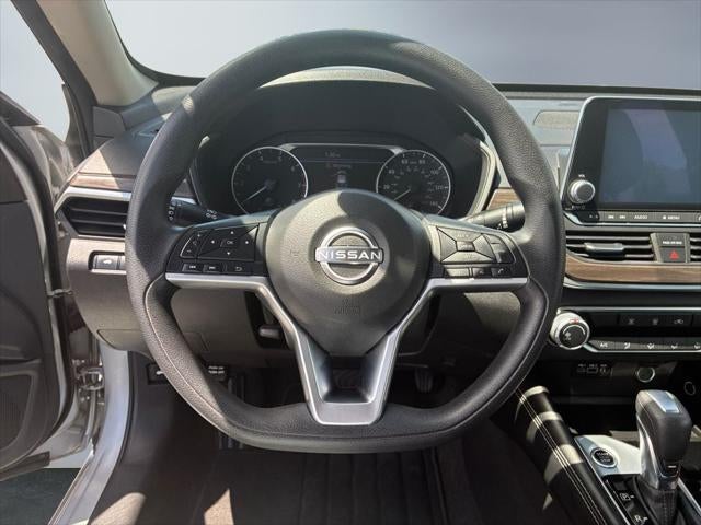 2023 Nissan Altima SV FWD