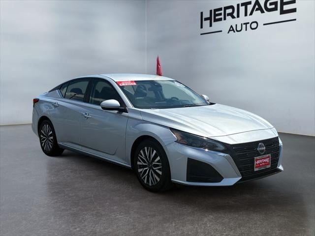 2023 Nissan Altima SV FWD