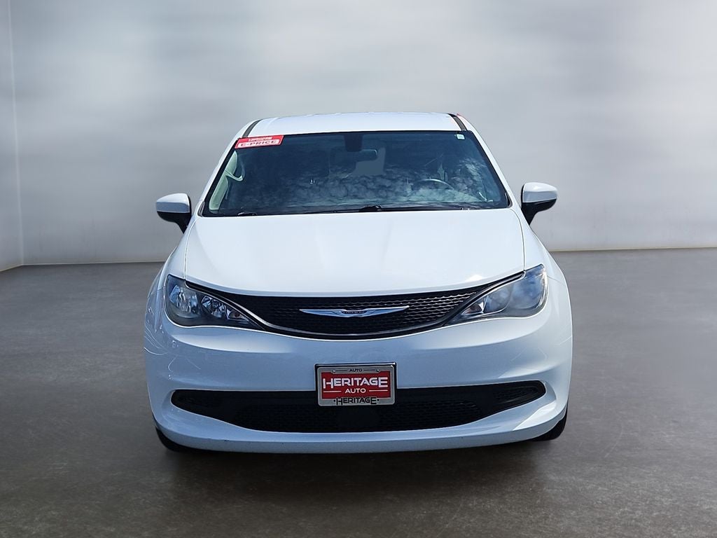 2021 Chrysler Voyager L