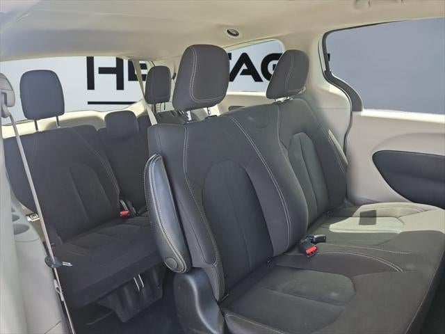 2021 Chrysler Voyager L