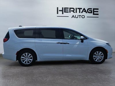2021 Chrysler Voyager L
