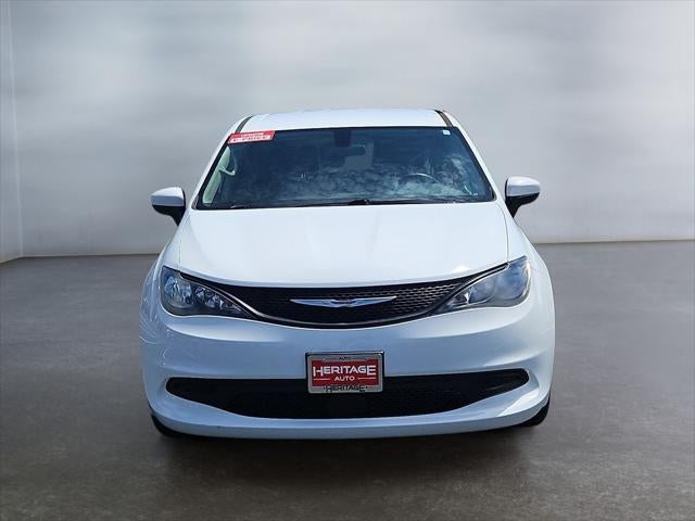 2021 Chrysler Voyager L