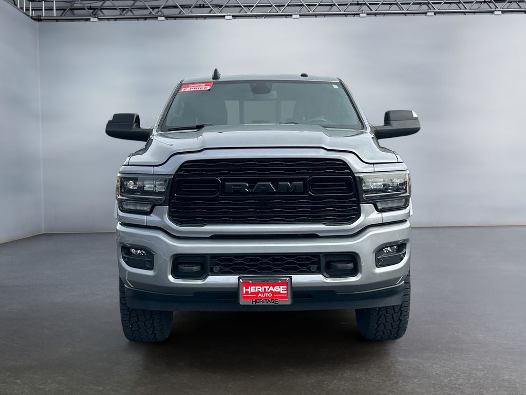2022 RAM 3500 Limited Crew Cab 4x4 8' Box