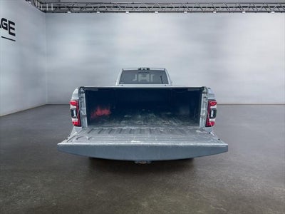 2022 RAM 3500 Limited Crew Cab 4x4 8' Box