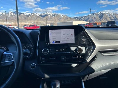 2023 Toyota Highlander Hybrid LE
