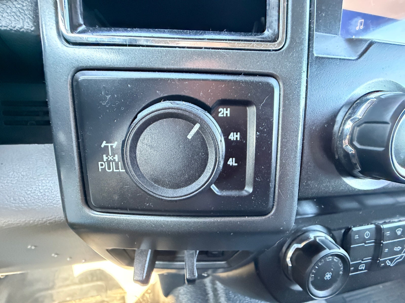 2022 Ford F-350 XLT