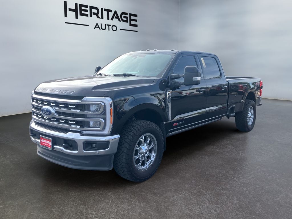 2023 Ford F-350 LARIAT
