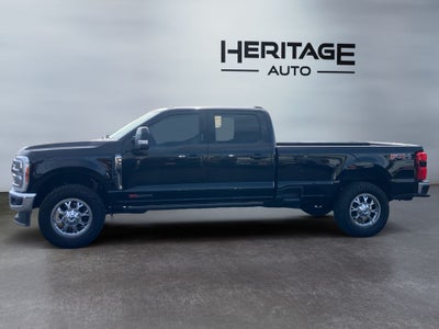 2023 Ford F-350 LARIAT