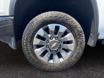 2022 Chevrolet Silverado Custom